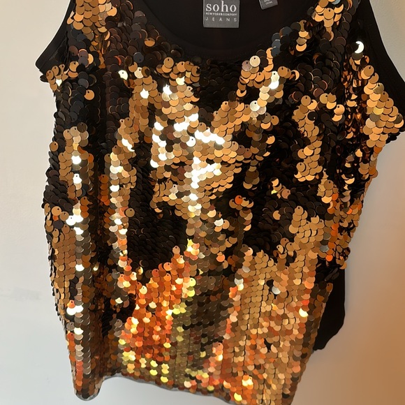 Sparkly Sequin Top - Picture 2 of 5